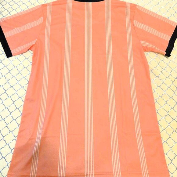Unisex Designer / Streetwear Pink Soccer Futbol Jersey Size Large NEW - Picture 3 of 3